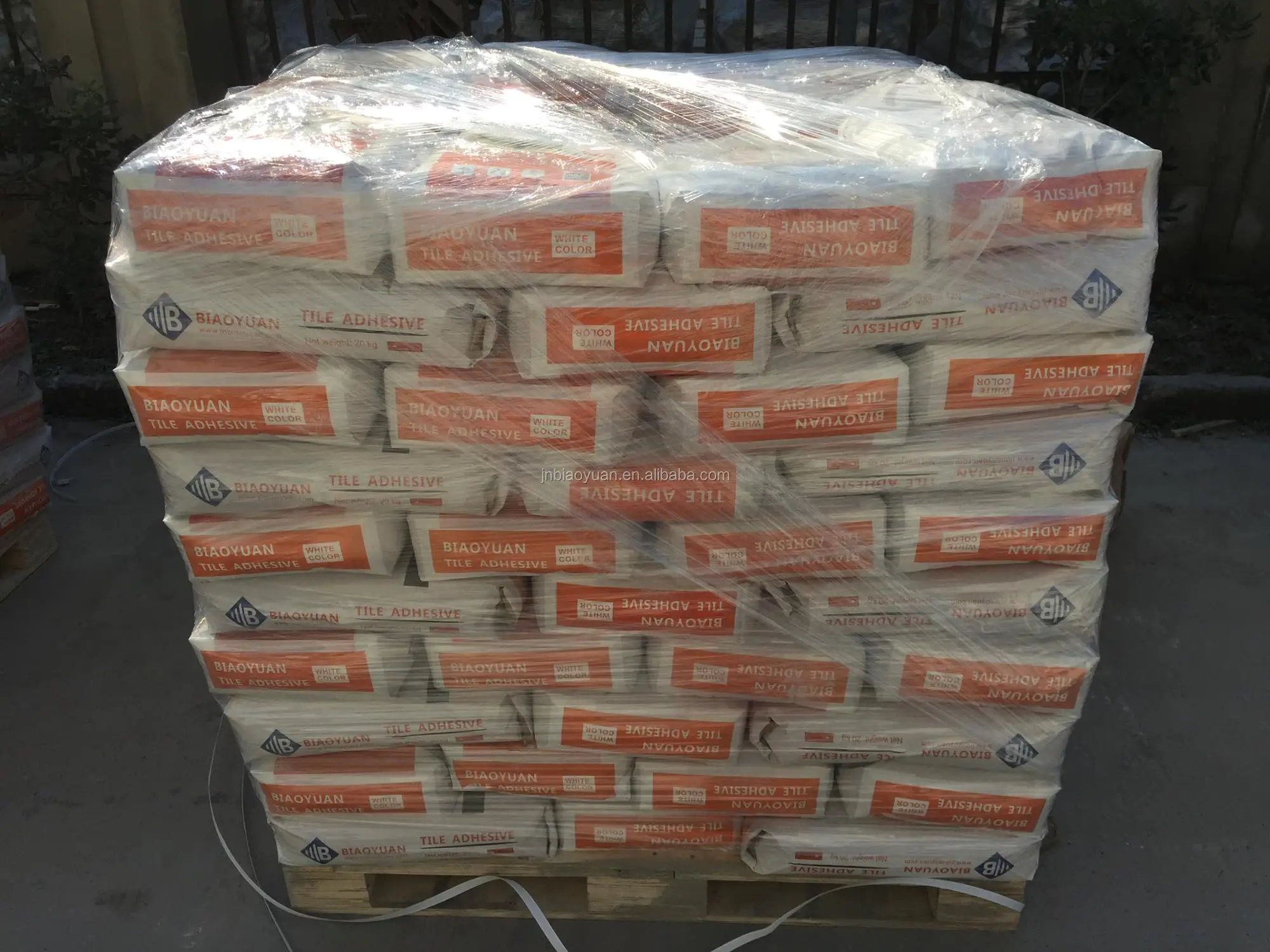 Flexible Outdoor Powder Waterproof Biaoyuan Ceramic Tile Adhesive