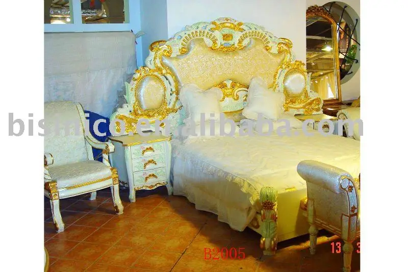 Juego de dormitorio clásicos y antiguos de madera de lujo, cama ...