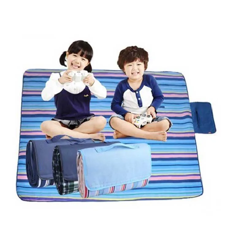 Waterproof Outdoor Rug Rubber Backed Picnic Rug Cheap Folding Picnic