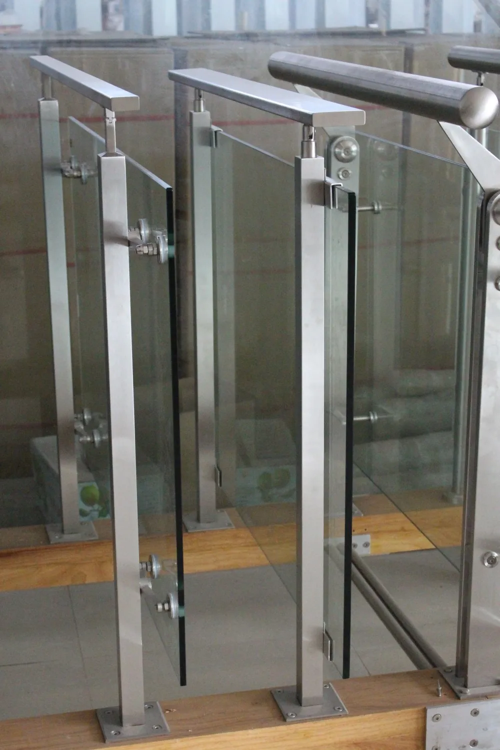 Fsjrs Glass Panel Mounting Hardware Spigot Mounting Buy Glass Panel