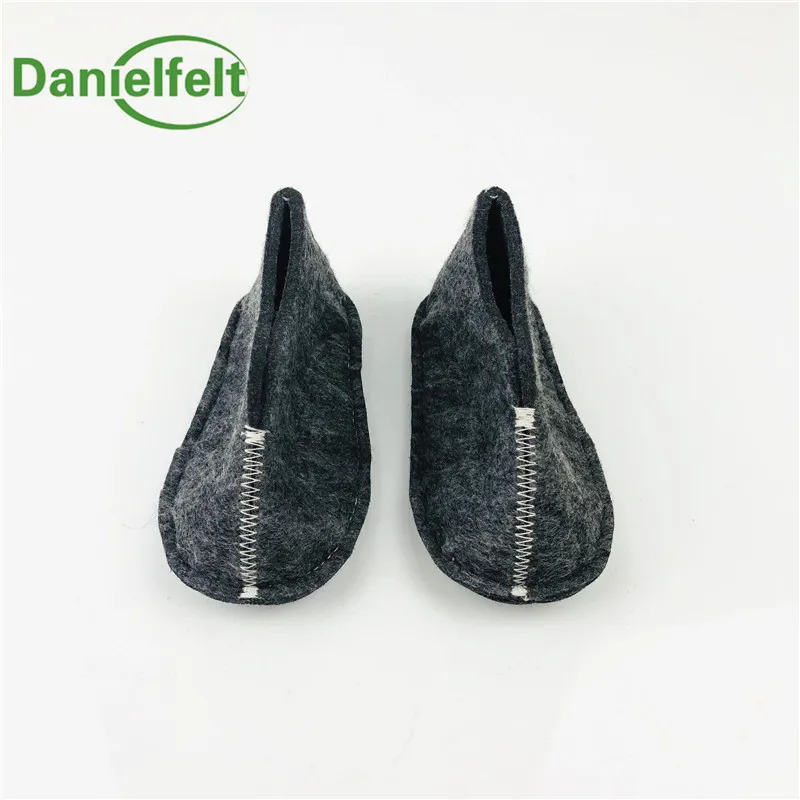 wool felt shoe01.jpg