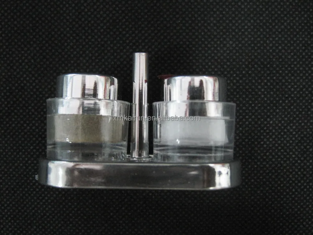 Disposable Salt&pepper Shaker,Plastic Shaker With Metallic Lid Buy