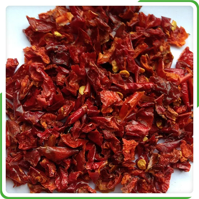 crushed ad dried granulated red and green pepper