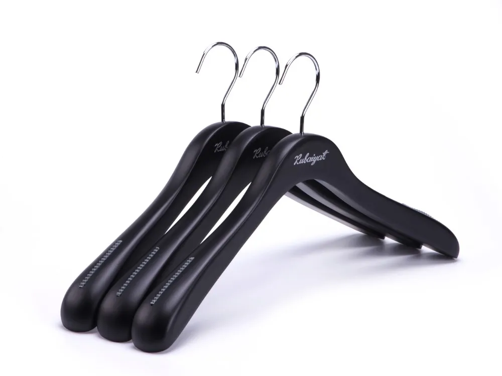 Dl0360 Luxury Customized Black Color Wooden Coats Hangers Display Buy