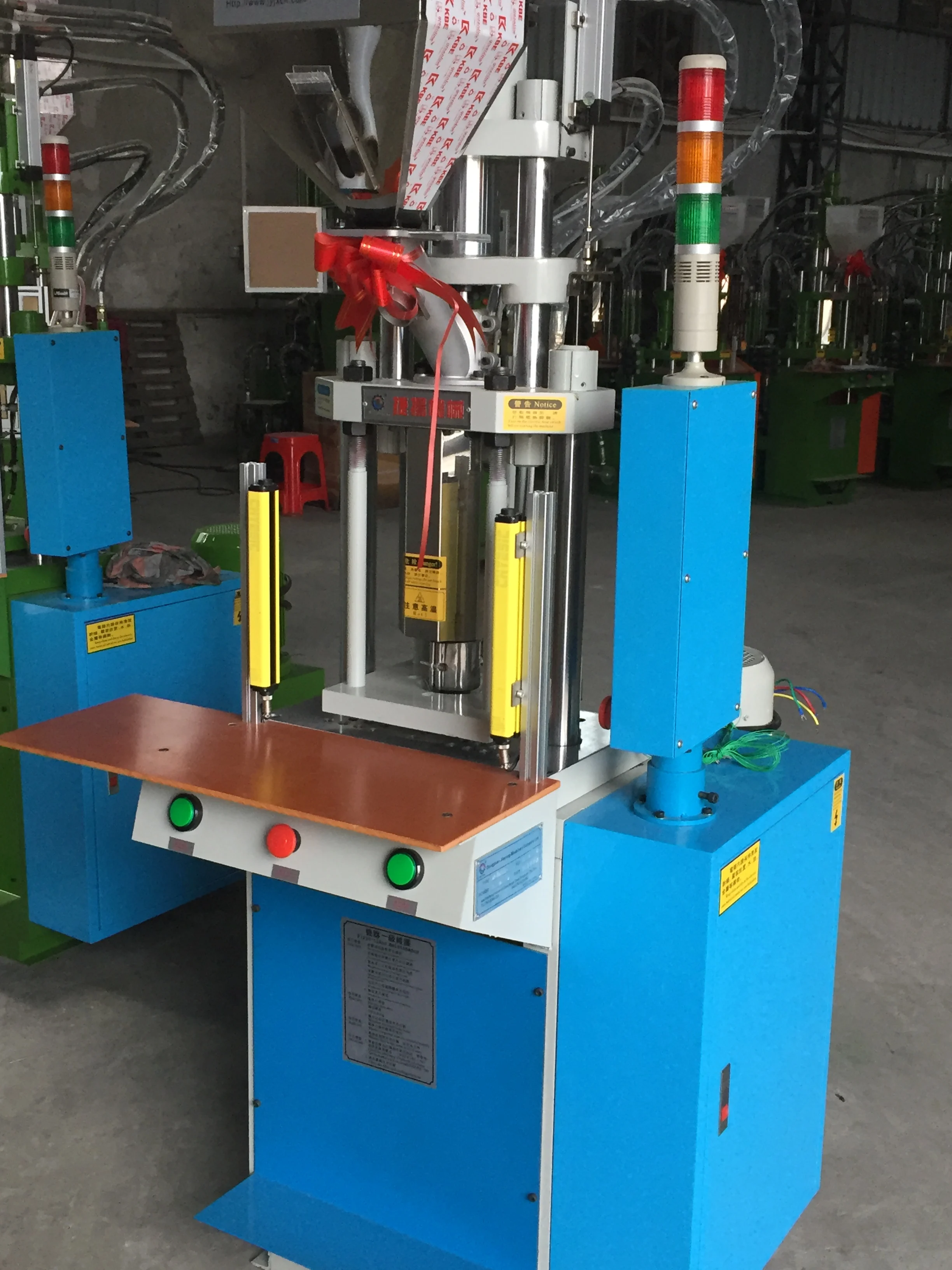 60 Ton Injection Molding Machine/25 Tons Injection Moulding Machine/80