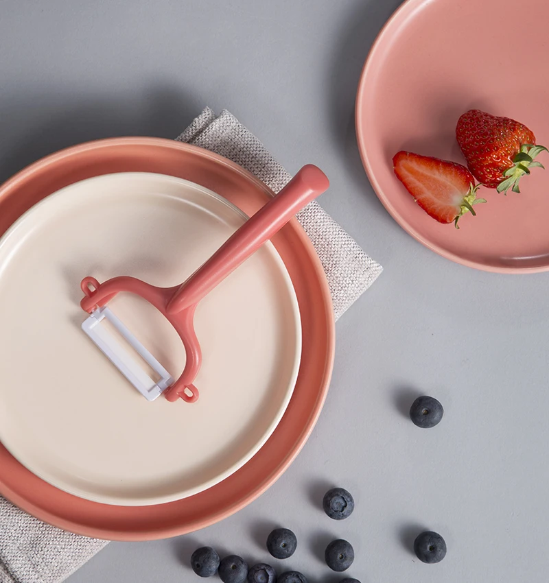 wholesale promotional gift ceramic kitchen peeler vegetable