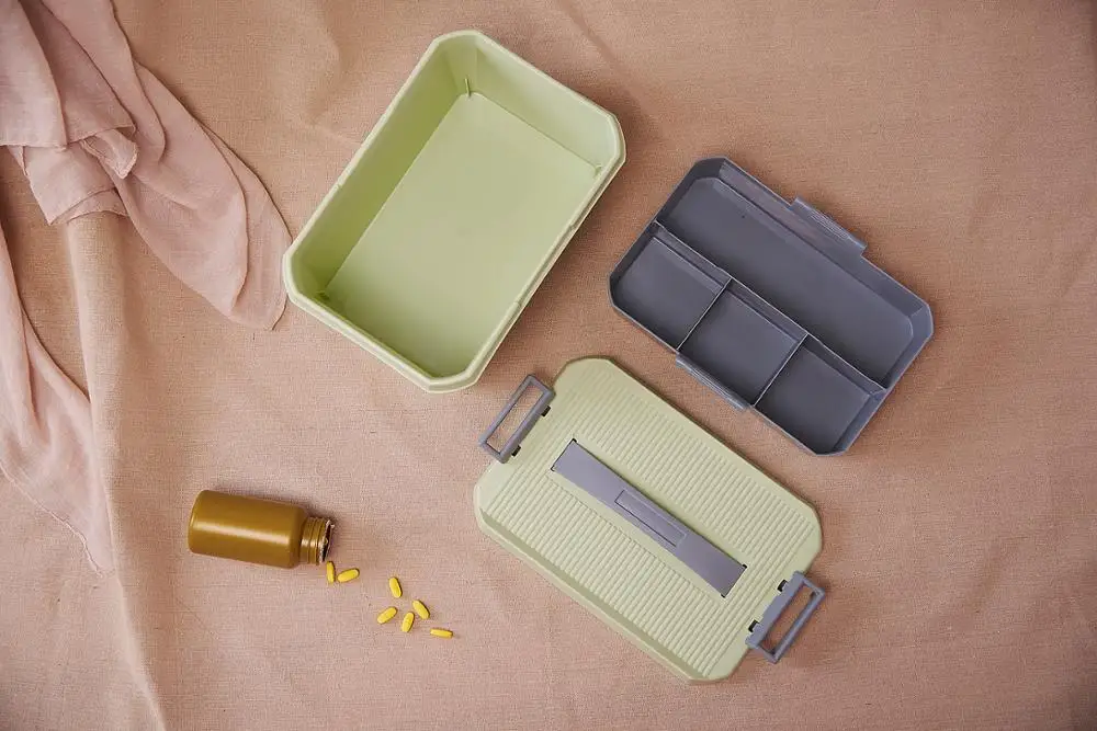 Hot Selling Household Plastic Medicine Organizer Storage Box Pill Box