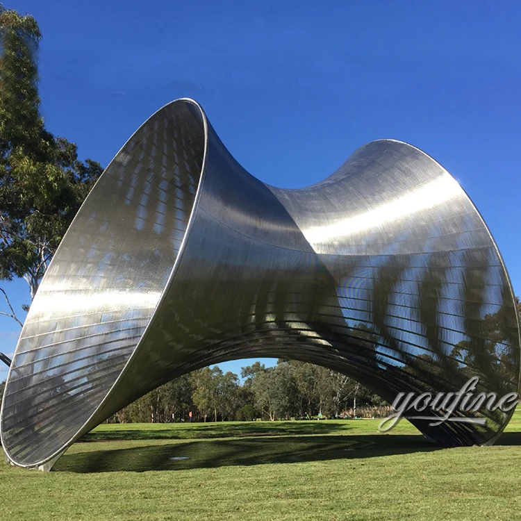 不锈钢现代抽象雕塑