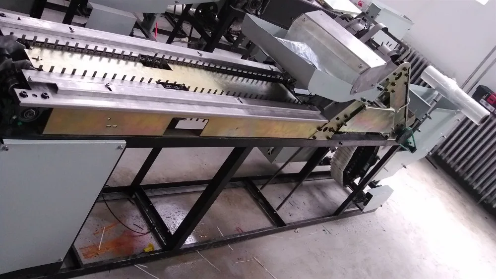 所有行业  机械设备  家居产品制造机械  筷子制造机  机器的内部作用