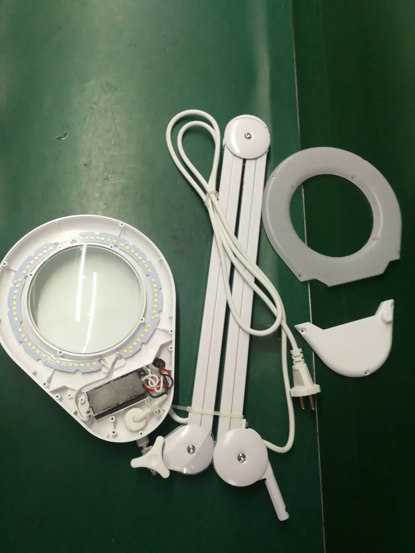 8066d24c Custom Adjustable Large Illuminated Beauty 5x Floor Magnifier