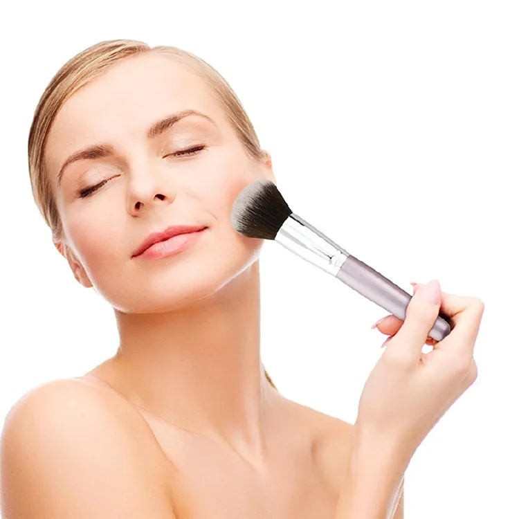 make up brush.jpg