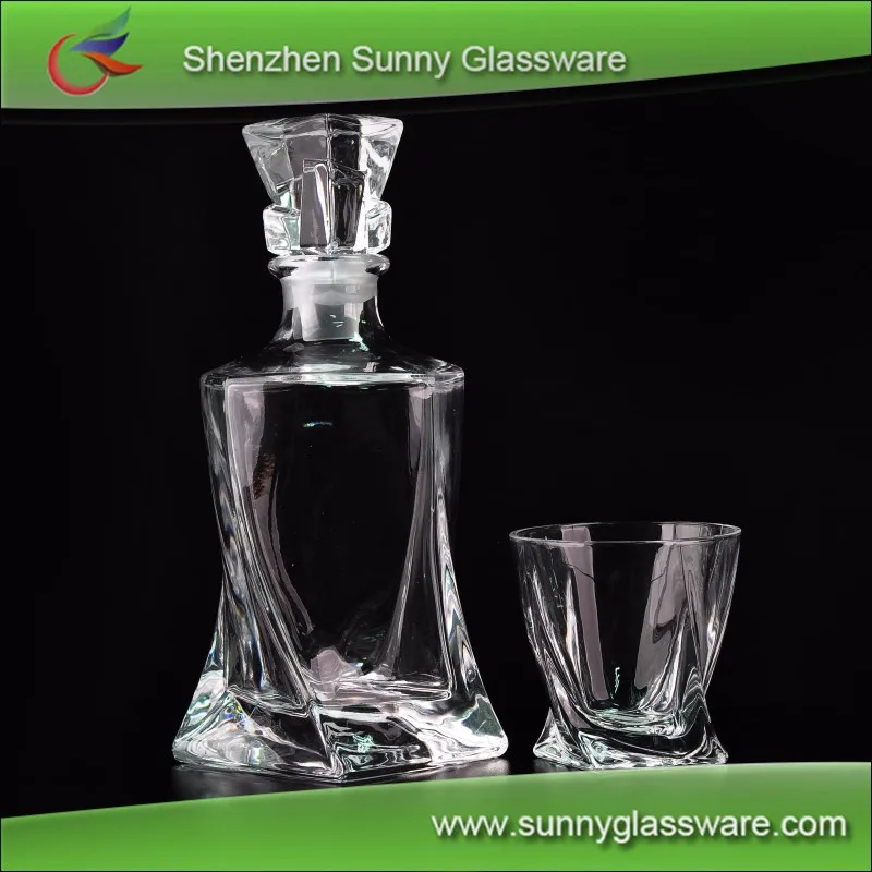 Twisted Whisky Wine Glass Bottle with Lid