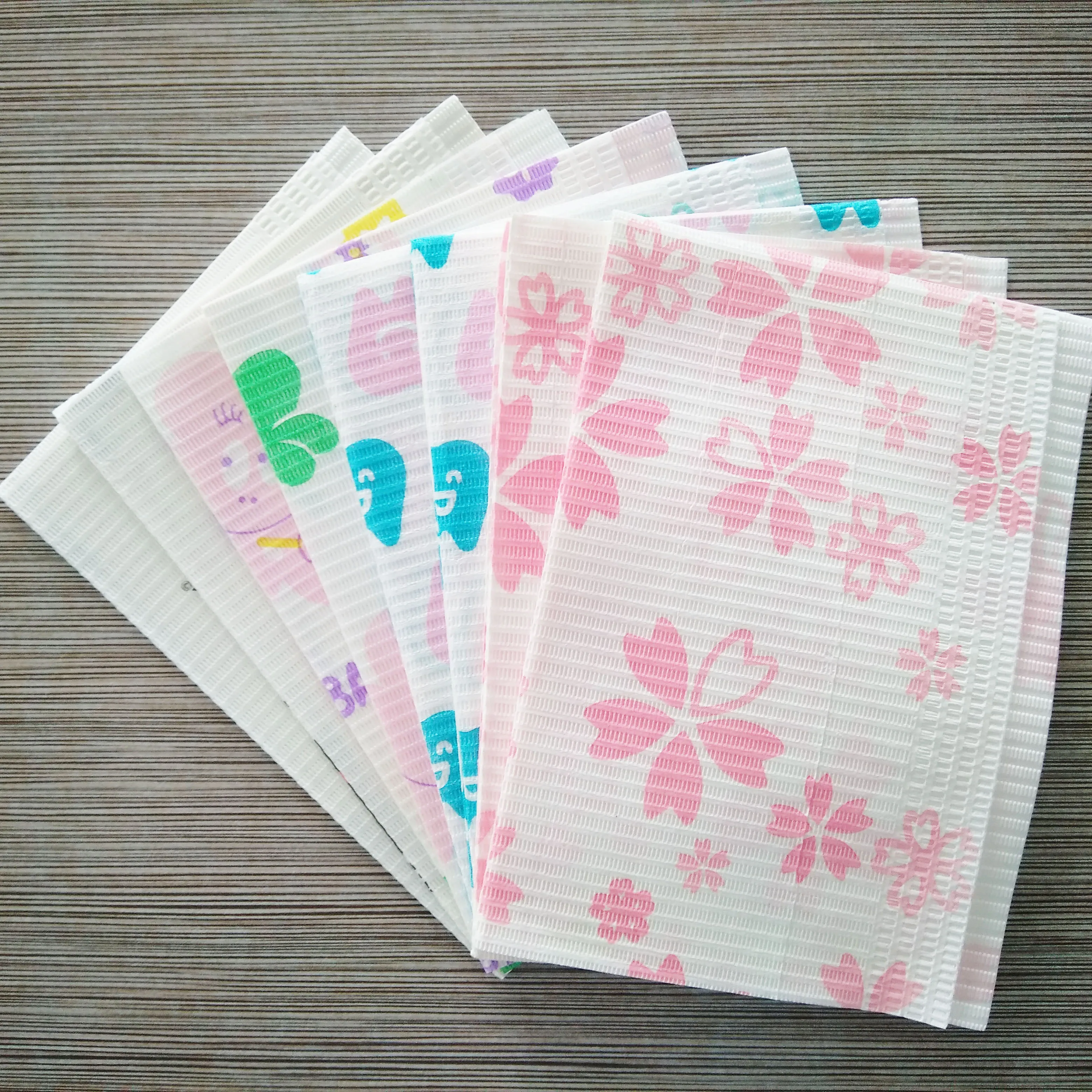 
Colorful disposable dental bib 