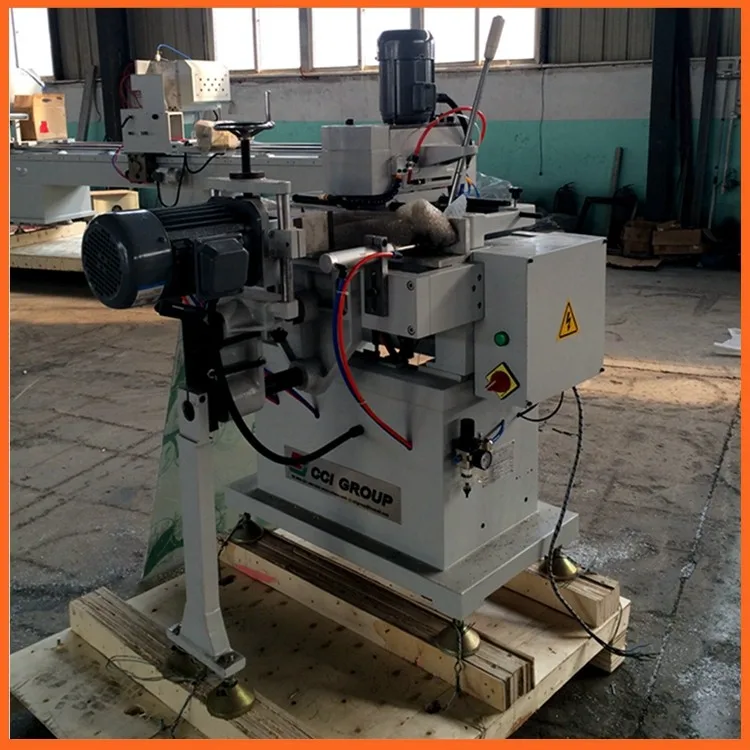 2.SSKC02-100 upvc window making machine.jpg