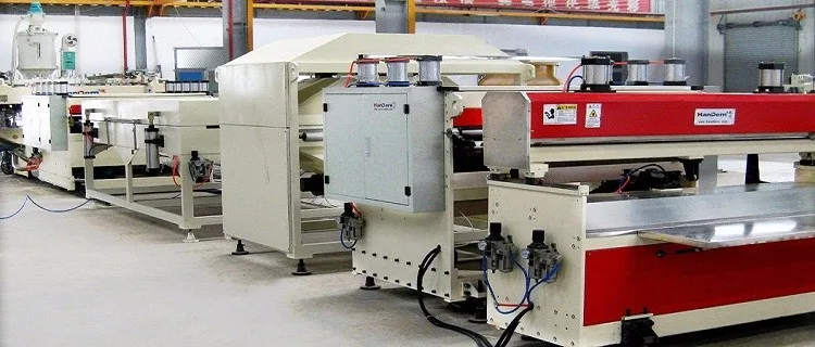 Polycarbonate hollow sheet production machine