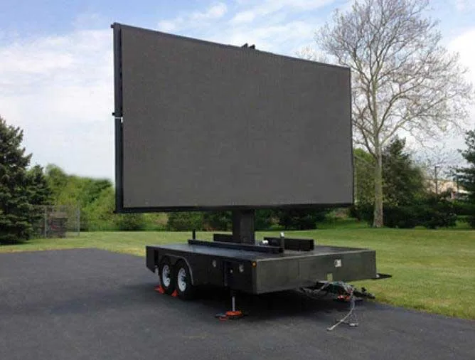 Small Advertising Mobile  Led  Billboard  Trailer P6 p8 p10 