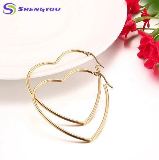 Fashion Dubai Gold Heart Shape Stud Earrings Women