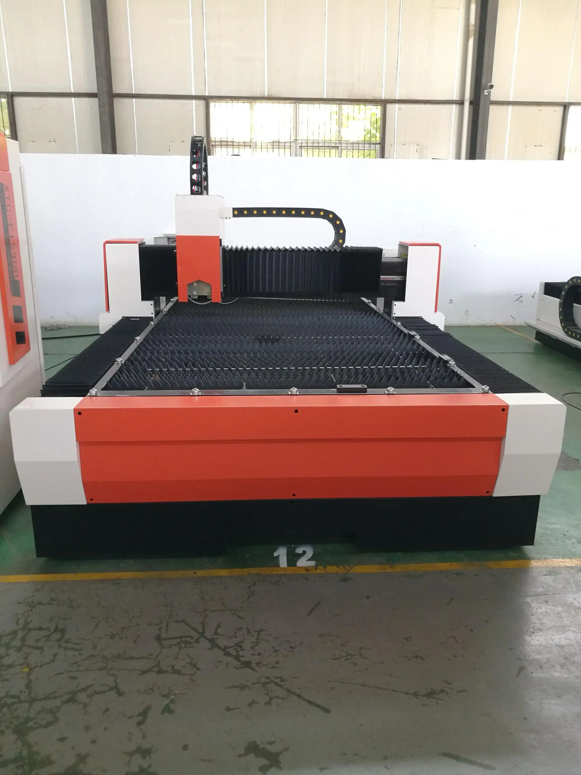 Metal Sheet & Tube Fiber Laser Cutting/Cnc Metal Fiber Laser Cutting Machine