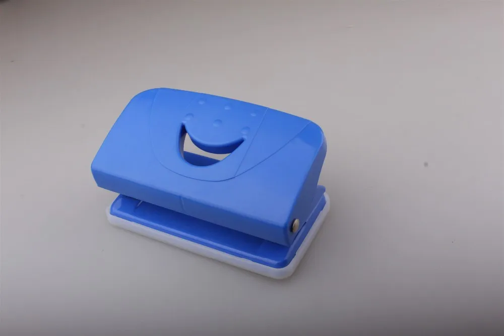 China stationery 10 sheets paper puncher 5.5mm double hole punch paper