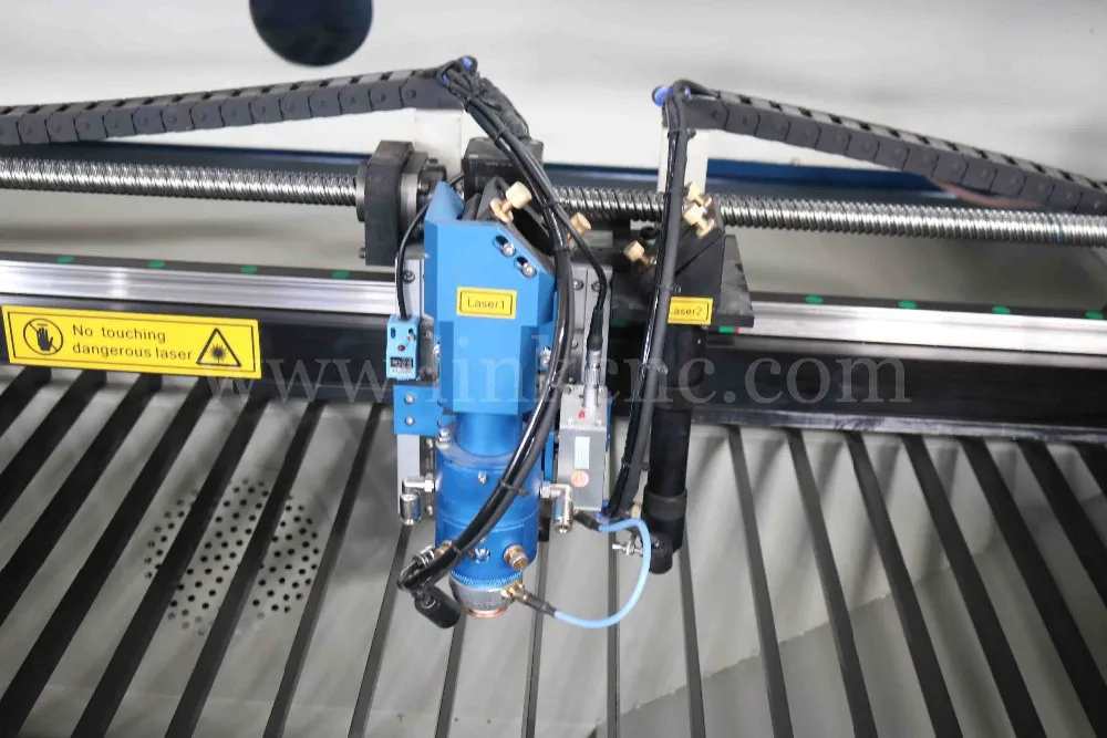 High speed CO2 CNC laser cutting machine for thin metal acrylic wood , laser engraving machine 1390