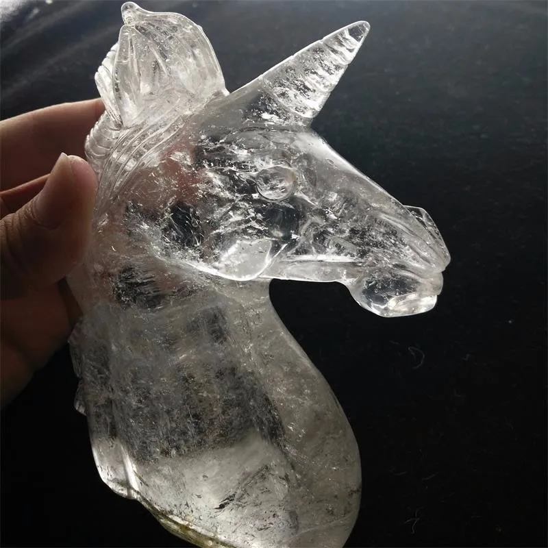 Attactive Unicorn Crystal Carving Wholesale Natural Quartz Crystal