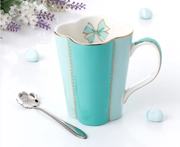 Fashion Unique Tea Cup Set Wholesale Sweet Ceramic Tea Cup mugs with spoon factory