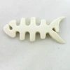 /product-detail/fish-bone-shape-cartoon-rubber-custom-silicone-badges-for-garment-60774834806.html
