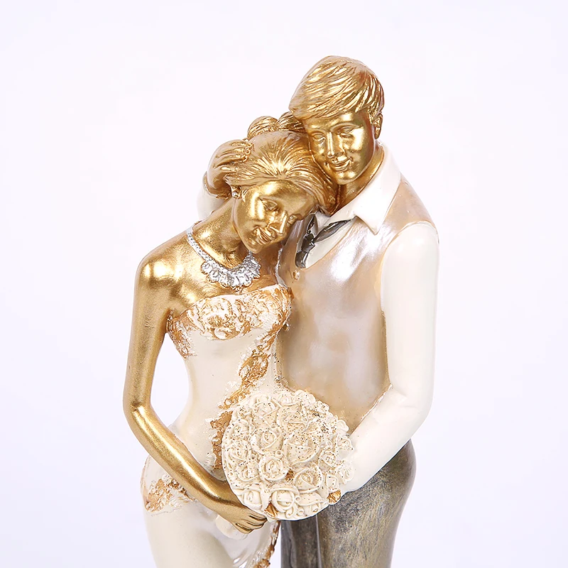 European Style Loving Couple Figurines Wedding Decoration Ornaments