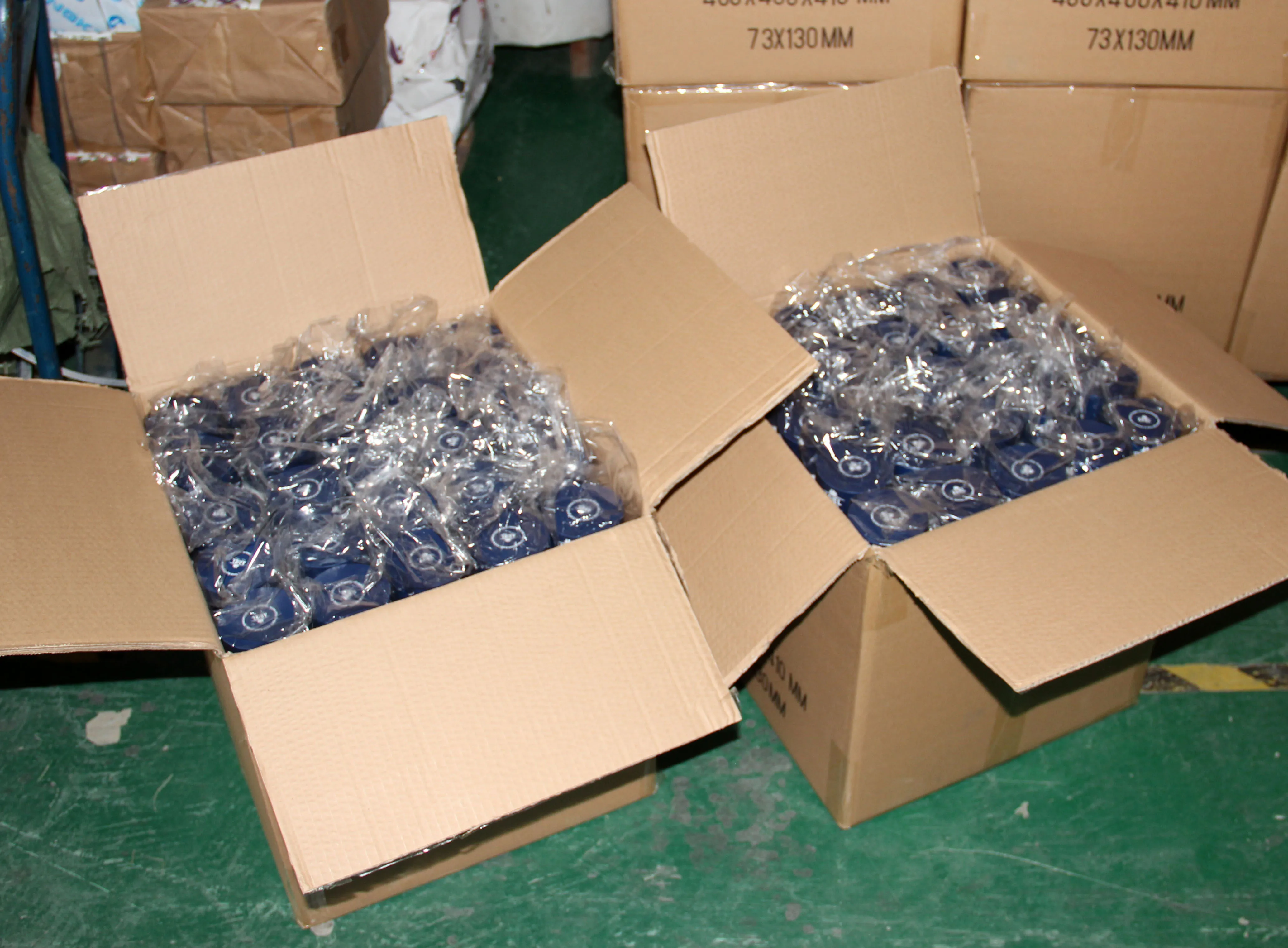 所有行业  包装印刷  罐 简介 base material: 宠物 collar material