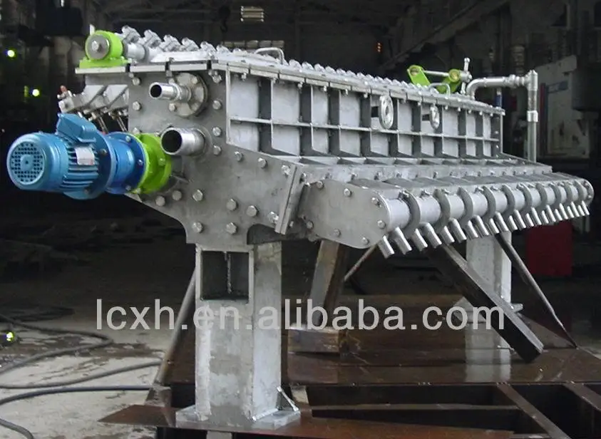 Headbox for tissue papermaking machine with Aircushioned/open type