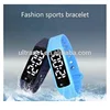 LED display stop watch 30 days data storage fitness tracker 3D pedometer band