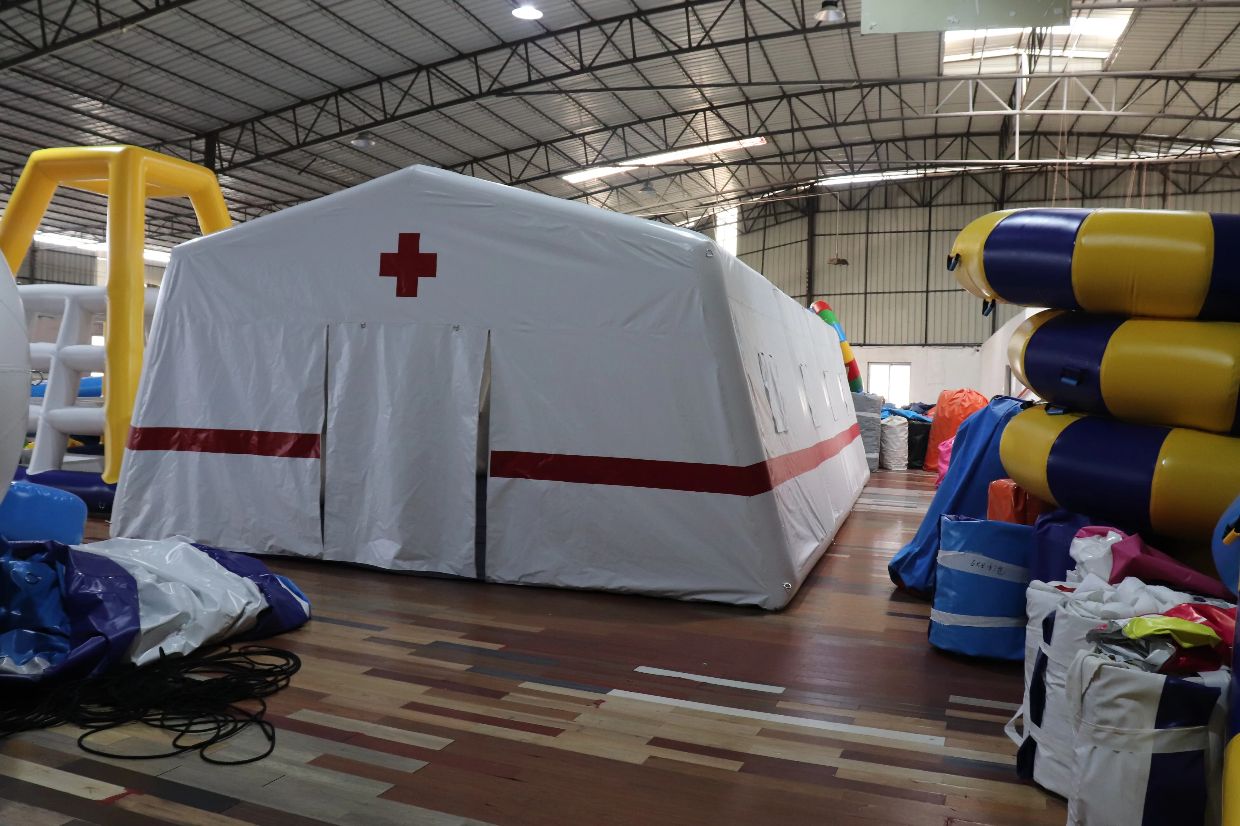10 * 6 m inflatable medical tent with air pump
