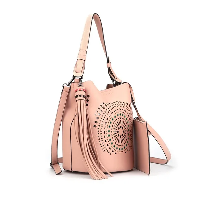 5896-Pink color laser double side PU fashion women tassel bags 2017