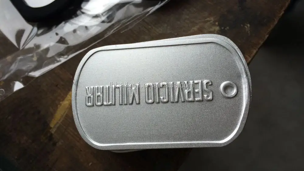 what is written on army dog tags