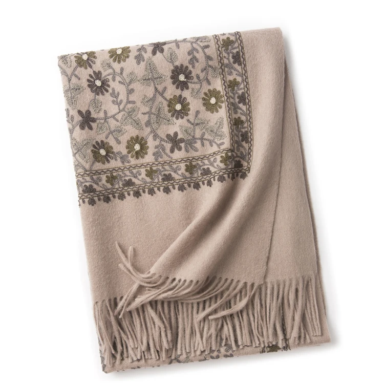 New Arrival Lady Paisley Embroidered Indian Pure Wool Shawls with Tassels