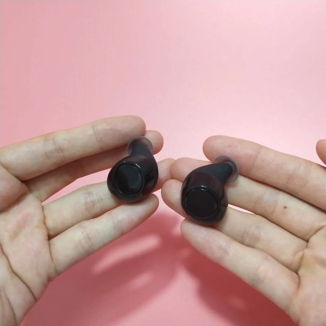 Magnetic Wireless Sport Earphones With Mic Stereo Bass Noise Cancelling Bluetooth Headphone S7 Tws\n