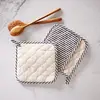 /product-detail/wholesale-custom-oven-mitts-cotton-pot-holder-for-promotion-60682452125.html