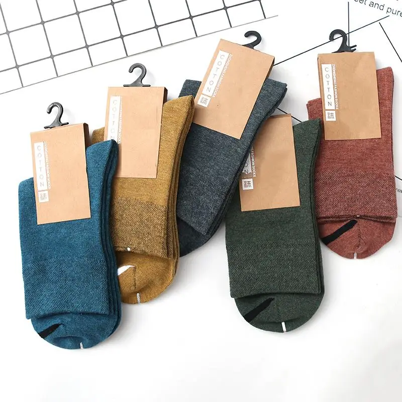 Custom Logo Kraft Paper Folded Socks Hang Tag With Hook - Buy Socks ...