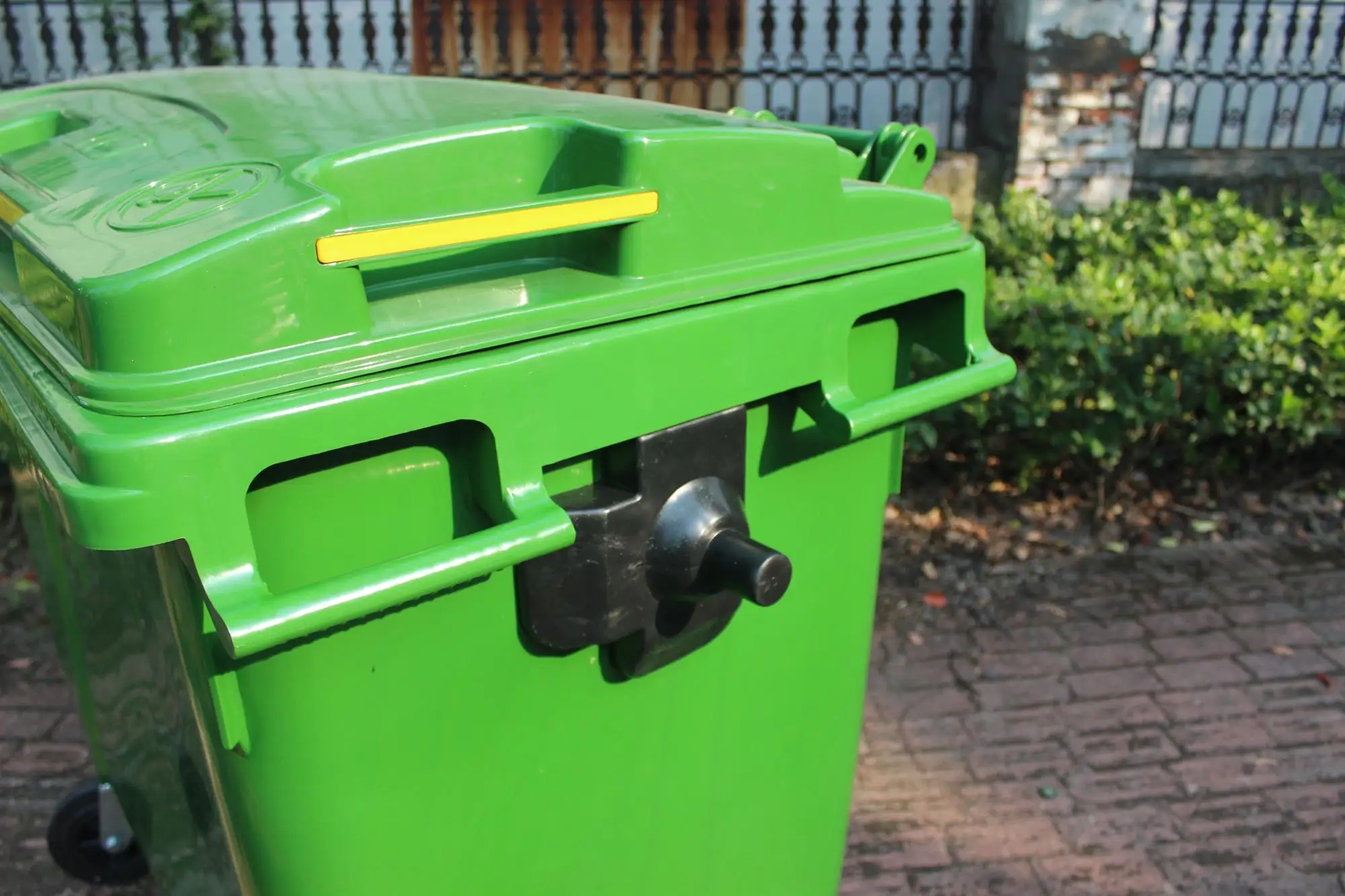 660l Outdoor Plastic Heavy Duty Wheelie Bin Rubbish Bin Plastic