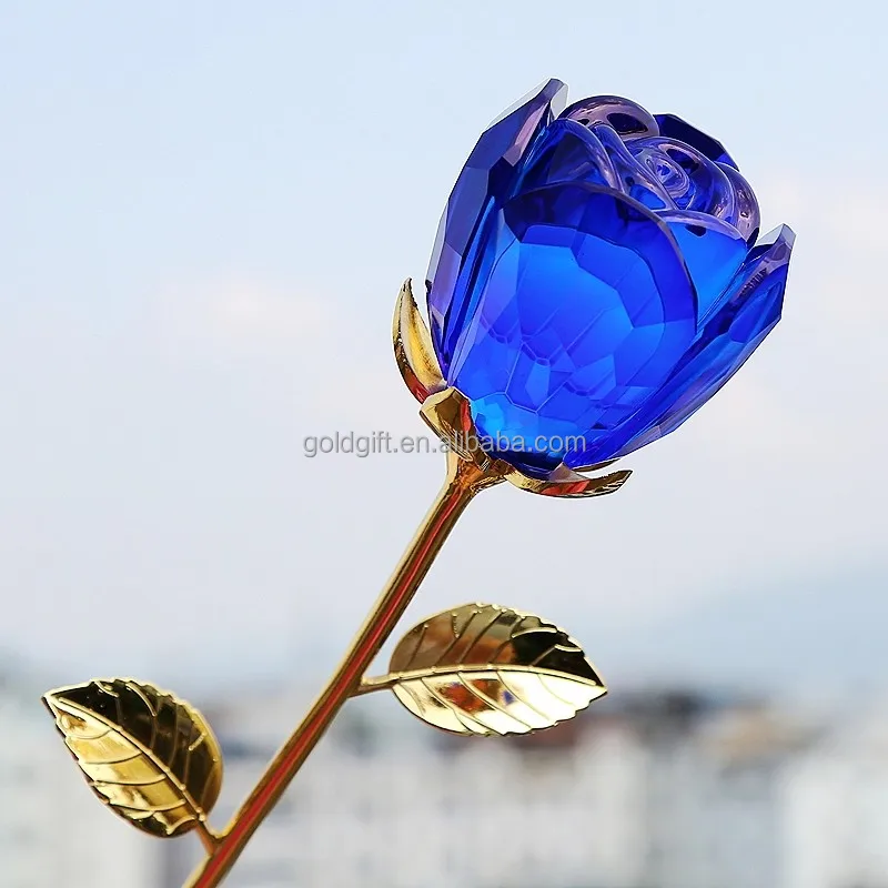 Стеклянный синий цветок. Кристальный цветок.
