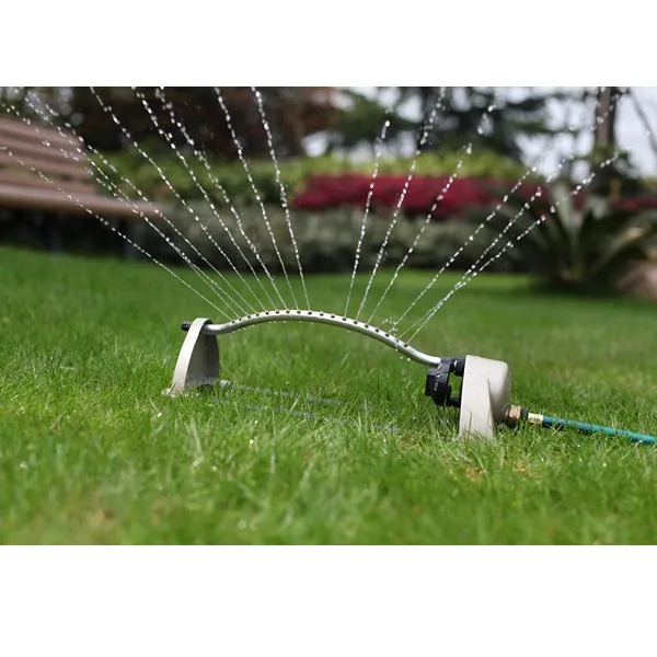 18 Hoyos De Jardín De Metal De Aspersor Oscilante - Buy Rociador De