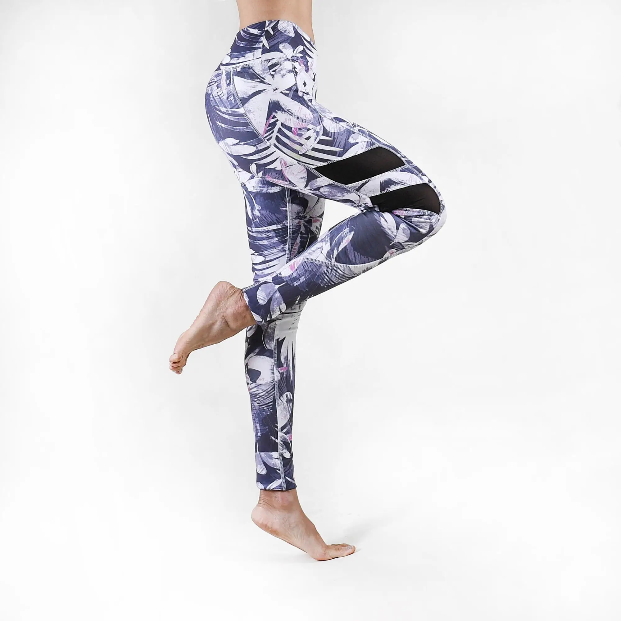 20L008 workout leggings 7