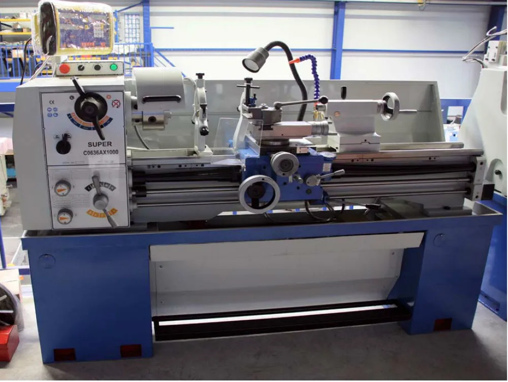 Torno Kent C0632A - Comercializadora Isavee
