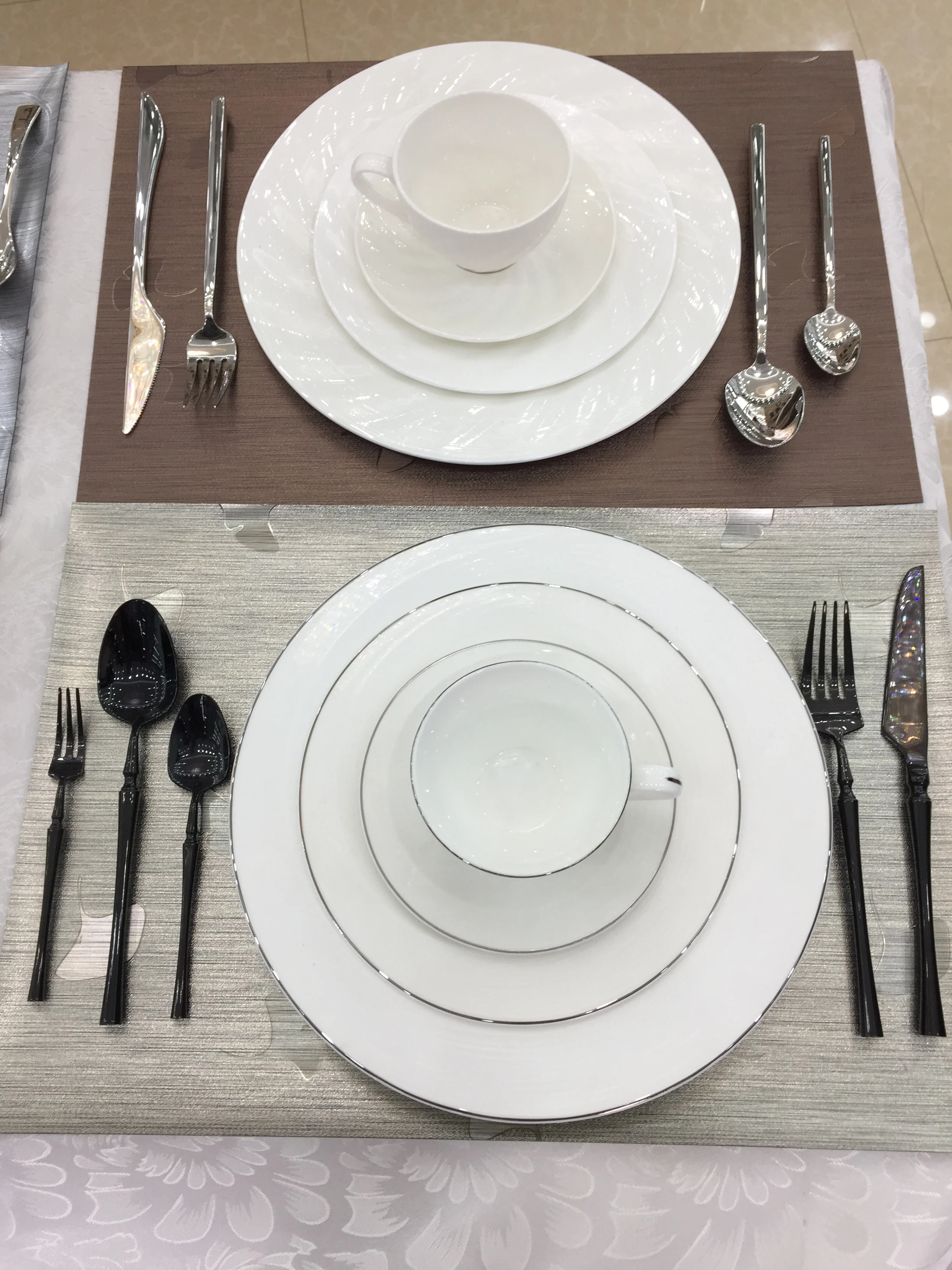 Used restaurant hotel luxury fine bone china white dinner plate with gold rim