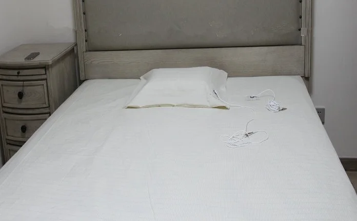 Anti Radiation Cotton Silver Coated Fiber Conductive Fabric bed sheet earthing sheet
