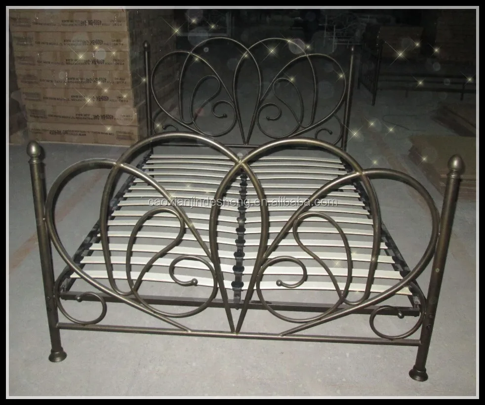 Nieuwe ontwerp gouden antieke stijl bronzen metalen bed met houten ... Kast bed met tr