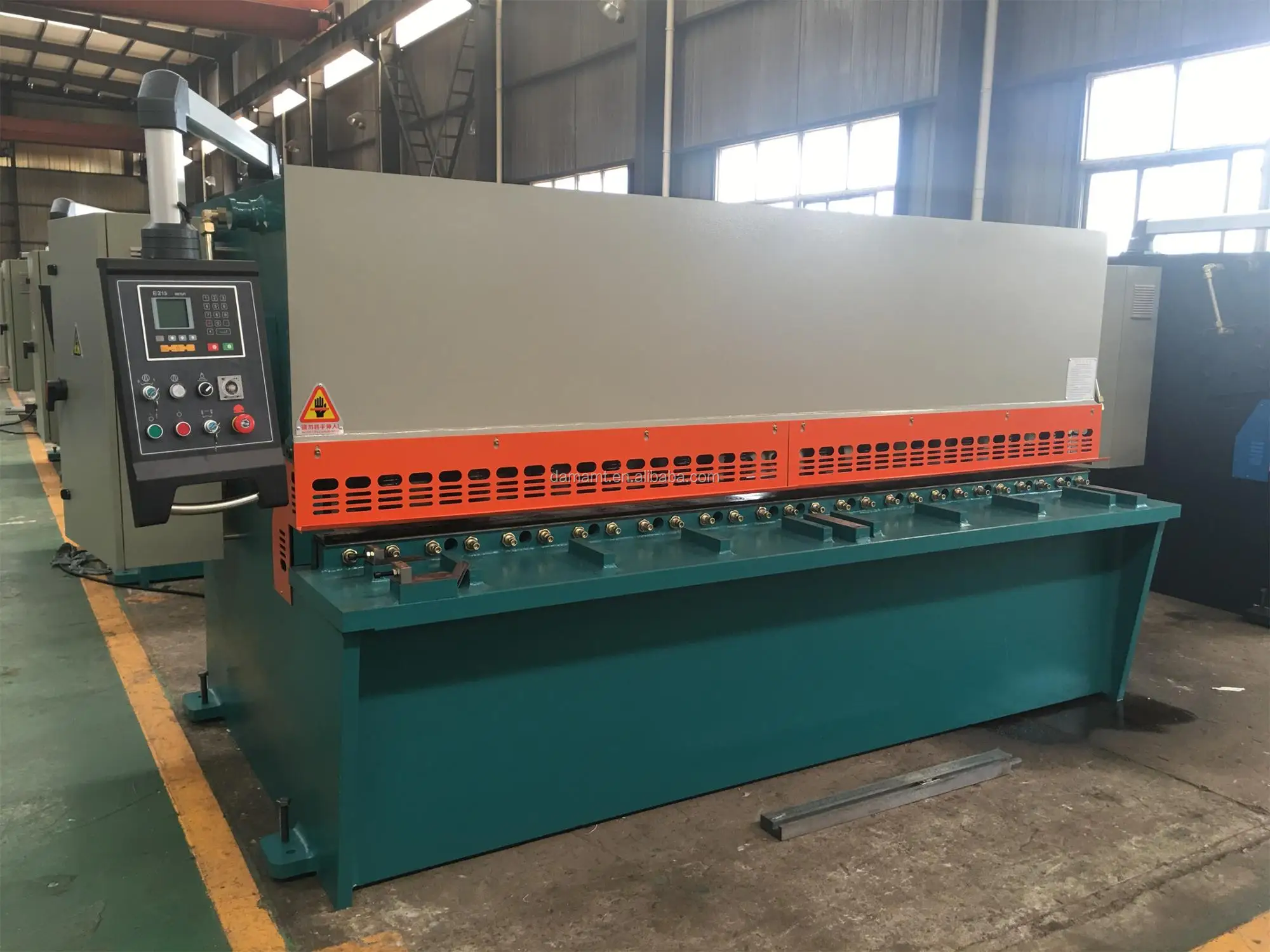 Competitive Price 8x3200 Hydraulic Metal Sheet Cutting Machine,Steel ...