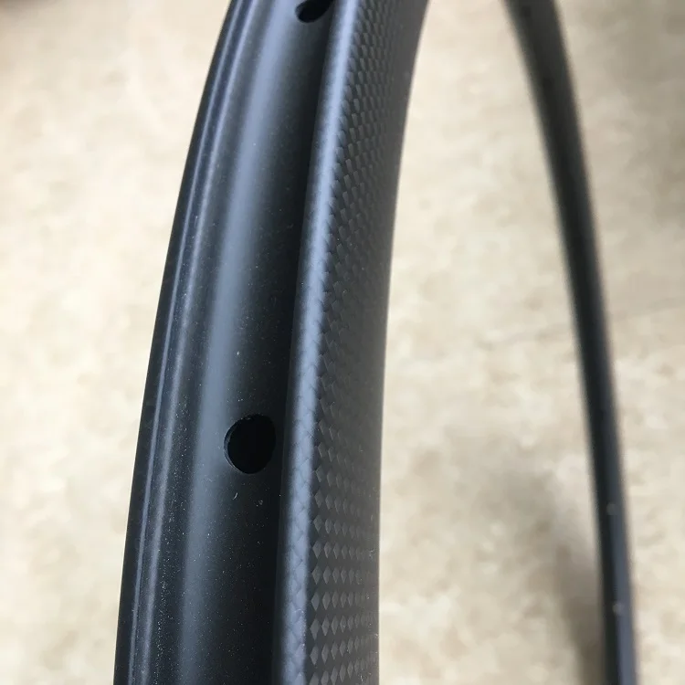 40mm clincher.JPG