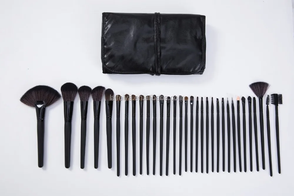 Freebies makeup brushes
