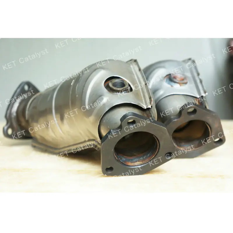 Direct Fit Catalytic Converter For Audi A4 & Volkswagen Passat 1.8L Turbo